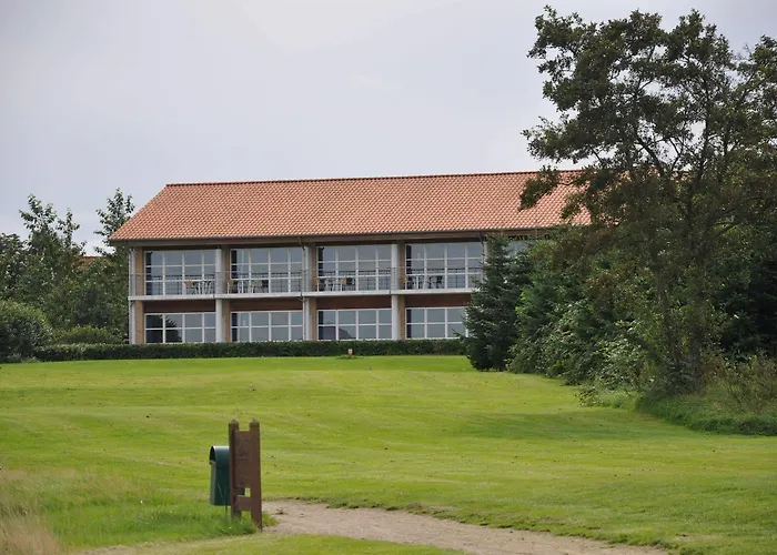 Brundtland Golf Hotel 3*